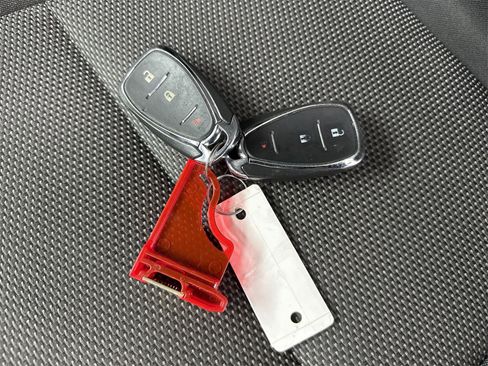 Used 2020 Chevrolet Traverse LS image 50