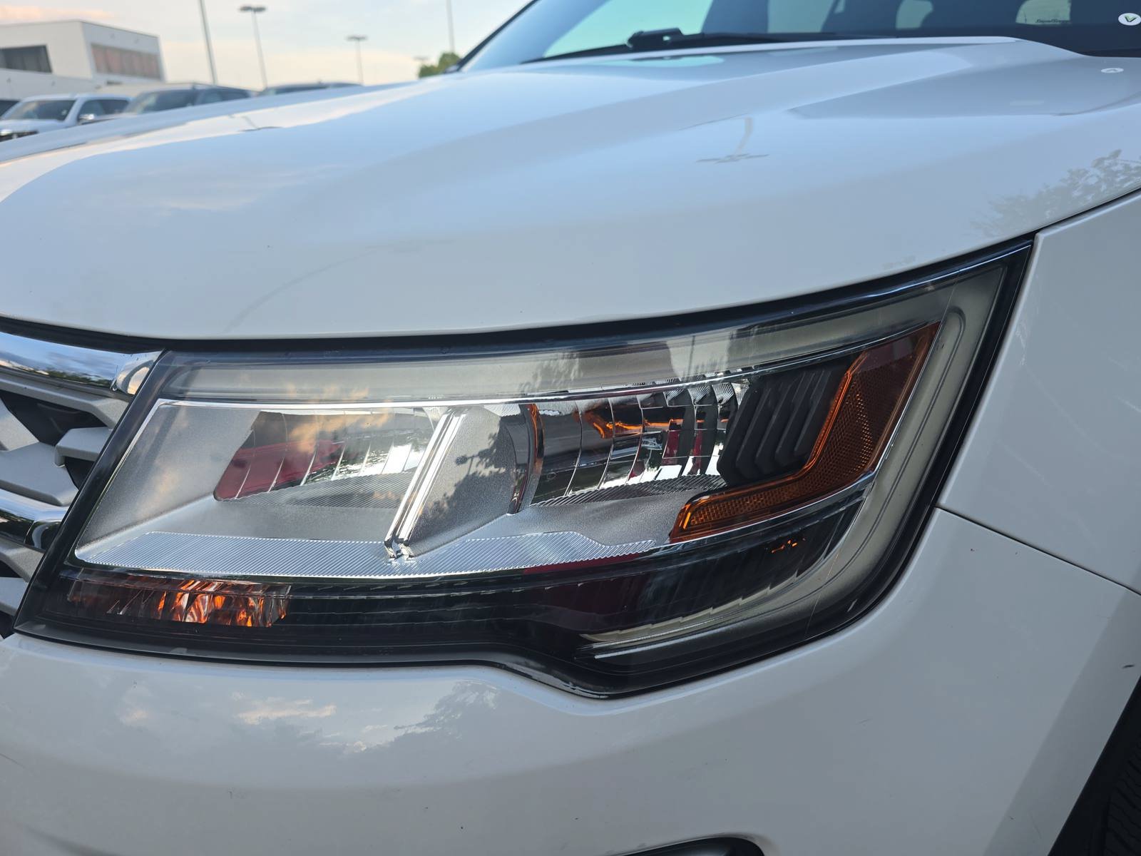 Used 2019 Ford Explorer XLT w/ Class III Trailer Tow Package AWD/4WD image 32