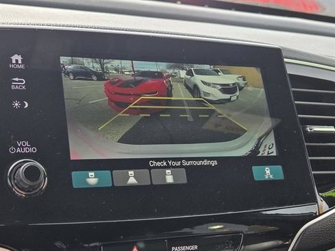 Used 2022 Honda Pilot TrailSport image 8