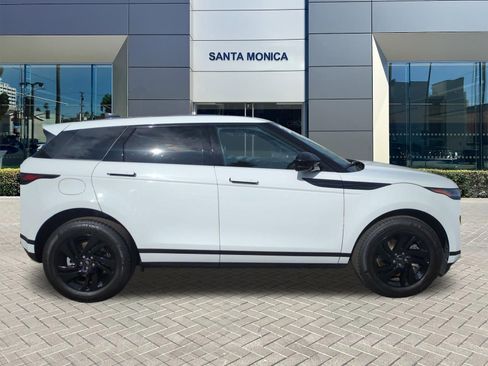 Used 2024 Land Rover Range Rover Evoque S image 6
