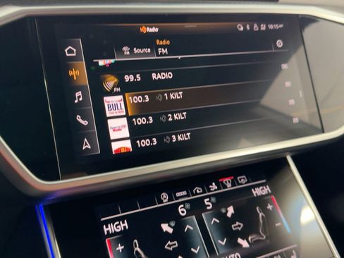 Used 2022 Audi RS 7 Sportback w/ Carbon Optic Package image 21