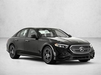 New 2026 Mercedes-Benz E 450 4MATIC Sedan video 3