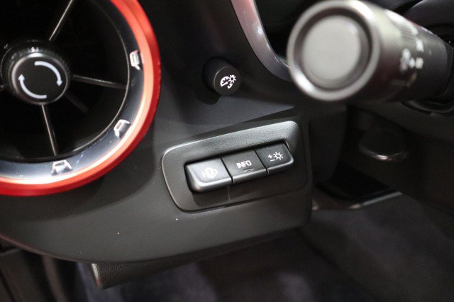 Used 2018 Chevrolet Camaro SS RWD image 34