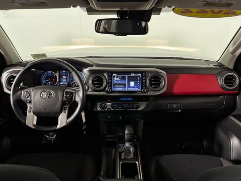 Certified 2022 Toyota Tacoma SR5 image 23