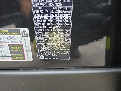 New 2026 Land Rover Range Rover SE image 22