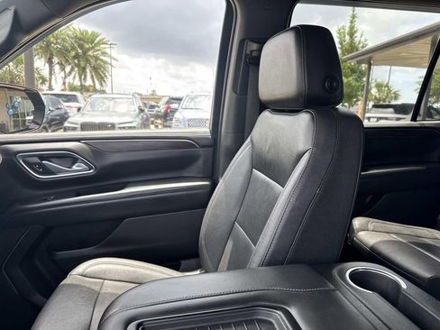Used 2023 Chevrolet Suburban LT AWD/4WD image 17