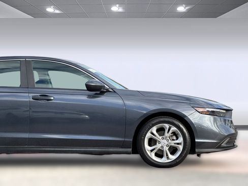 Used 2023 Honda Accord LX image 33