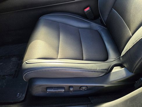 Used 2018 Honda Accord Sport image 15