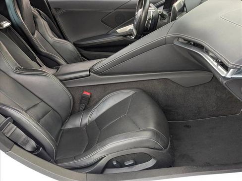 Used 2022 Chevrolet Corvette Stingray Convertible w/ Z51 Performance Package RWD image 20