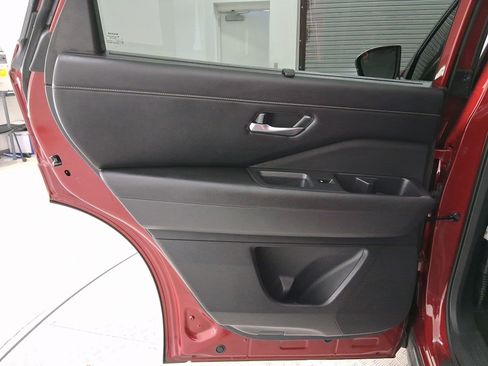 Used 2024 Nissan Pathfinder SL w/ SL Premium Package image 27