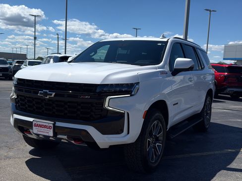 Certified 2024 Chevrolet Tahoe Z71 w/ Luxury Package AWD/4WD image 2