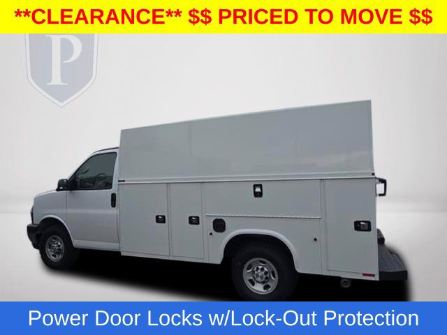 New 2025 Chevrolet Express 3500 w/ Power Convenience Package RWD image 11