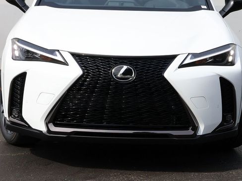 New 2026 Lexus UX 300h AWD image 6