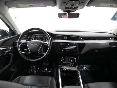 Used 2024 Audi Q8 e-tron Premium Plus w/ Premium Plus Package AWD/4WD image 17