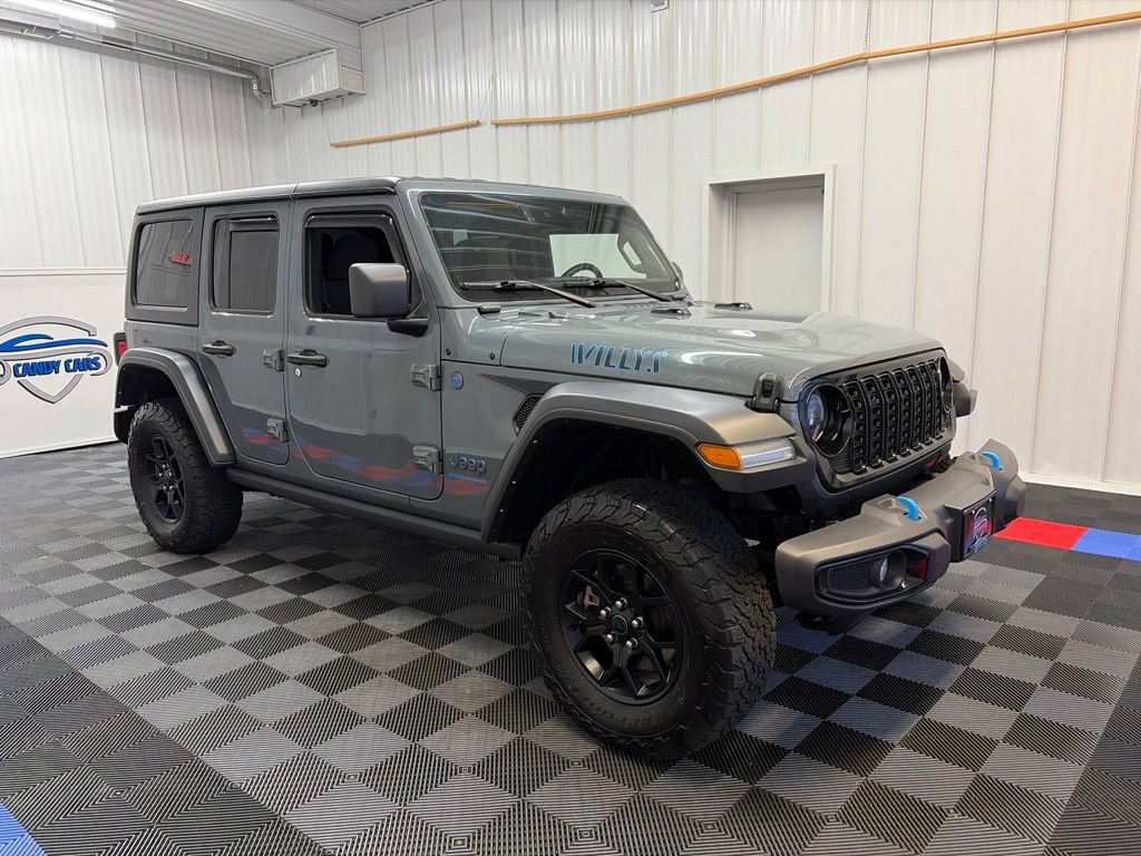 Used 2024 Jeep Wrangler Unlimited AWD/4WD image 3
