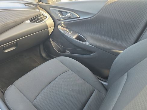 Used 2016 Chevrolet Malibu Hybrid w/ Driver Confidence Package image 14