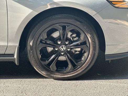 Used 2025 Honda Accord SE image 13