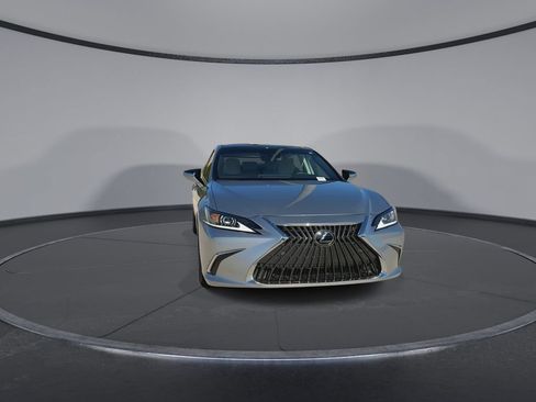 Used 2025 Lexus ES 350 w/ Premium Package FWD image 3