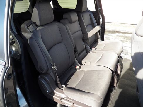 Used 2018 Honda Odyssey EX image 11