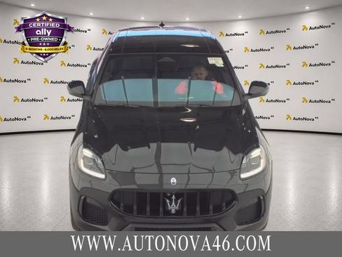 Used 2023 Maserati Grecale Modena AWD/4WD image 11