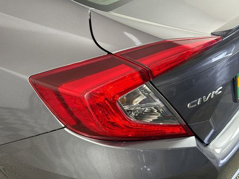 Used 2018 Honda Civic EX-T image 36