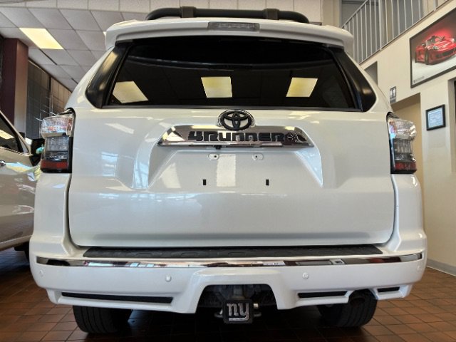 Used 2016 Toyota 4Runner Limited AWD/4WD image 12