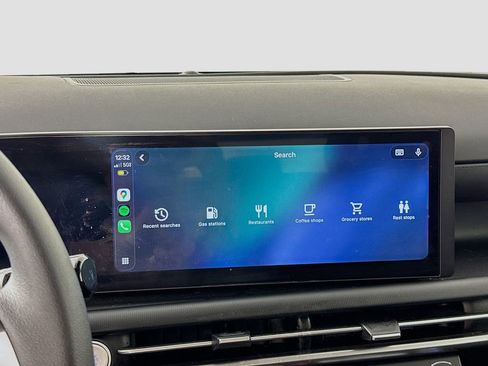 Certified 2025 Hyundai Tucson SE image 13