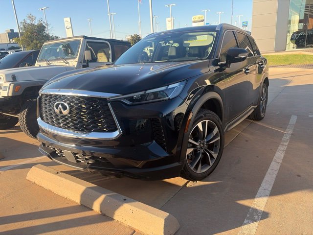 Used 2023 INFINITI QX60 Luxe w/ Cargo Package AWD/4WD image 1