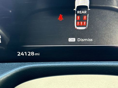 Used 2025 Nissan Armada Platinum image 31