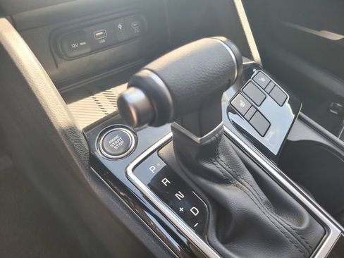 Used 2025 Kia Sportage EX AWD/4WD image 18