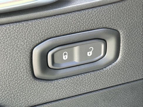 New 2025 Jeep Wrangler Sahara w/ Safety Group image 33