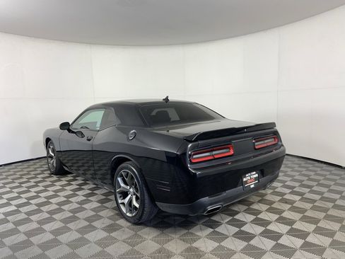 Used 2017 Dodge Challenger SXT Plus image 7