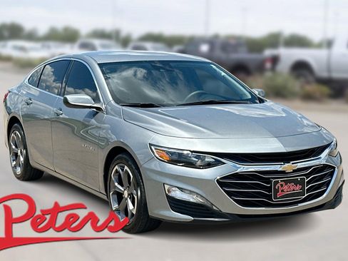 Used 2024 Chevrolet Malibu LT FWD image 1