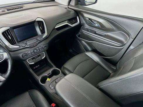 Used 2023 GMC Terrain SLT image 11