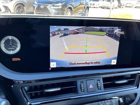 Certified 2025 Lexus ES 350 w/ Premium Package image 26