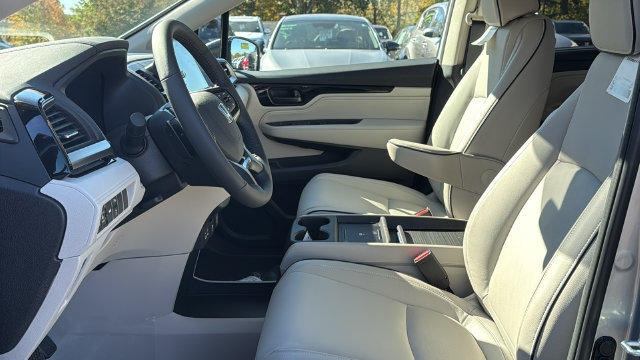 New 2027 Honda Odyssey Touring image 10