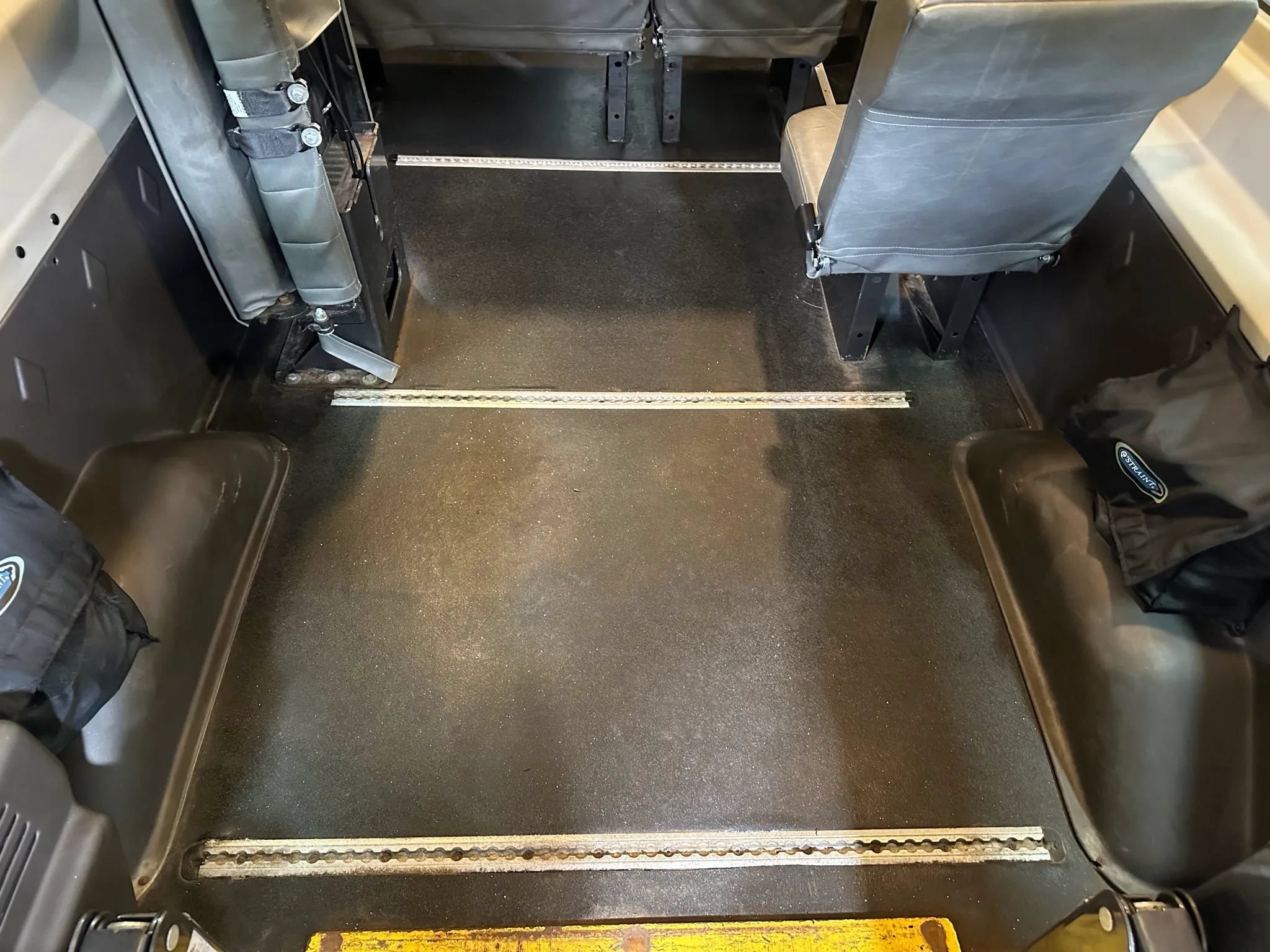 Used 2015 Ford Transit 250 148 Medium Roof RWD image 50