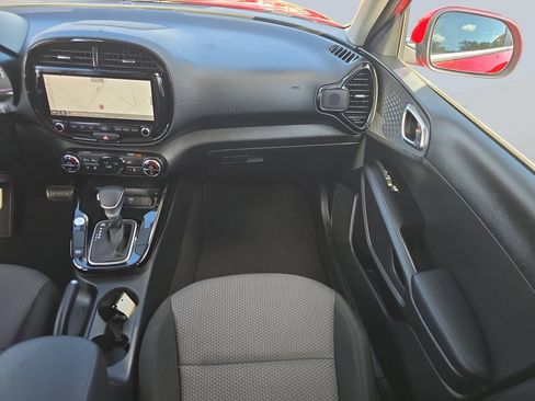 Used 2023 Kia Soul S FWD image 15