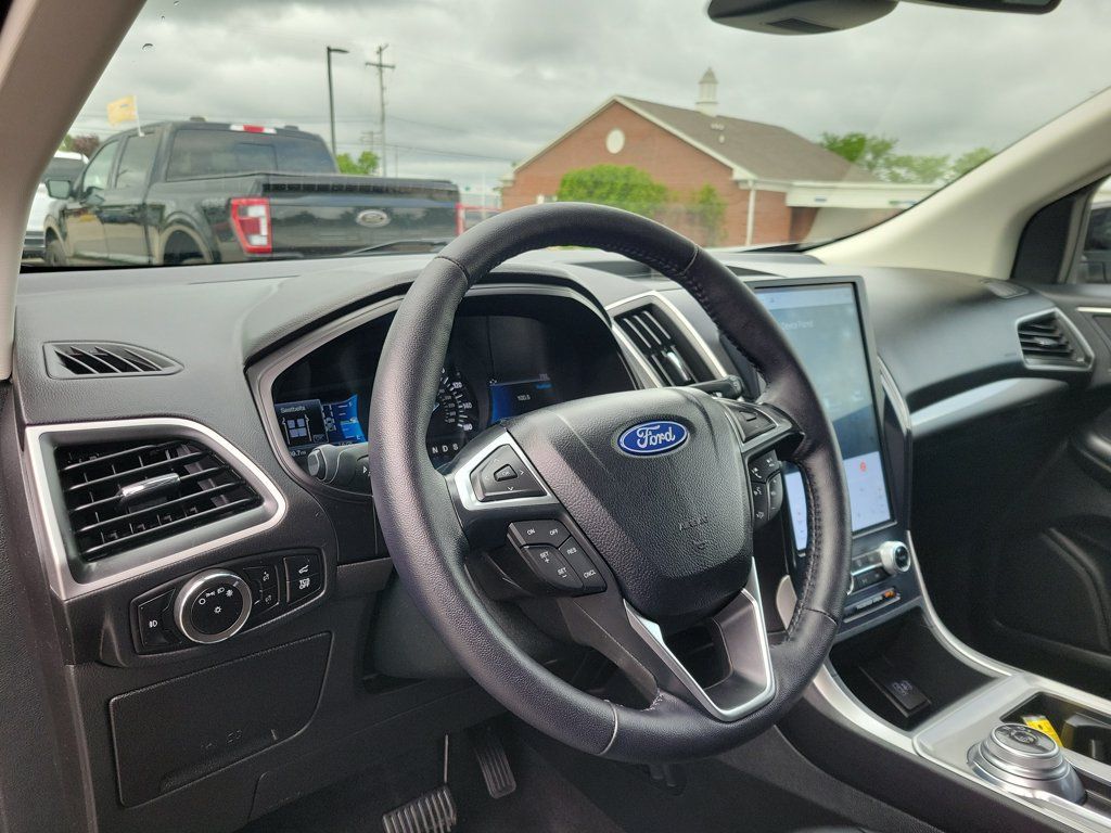 Used 2024 Ford Edge SEL w/ Convenience Package AWD/4WD image 21