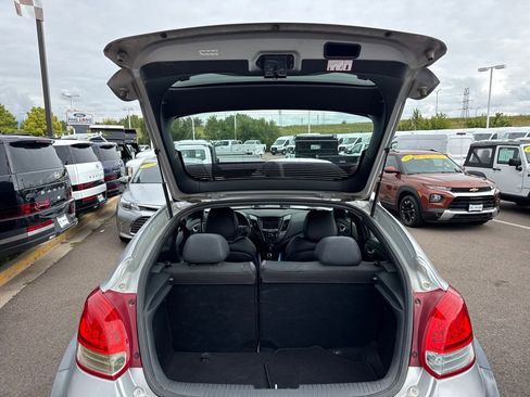 Used 2014 Hyundai Veloster Turbo image 12