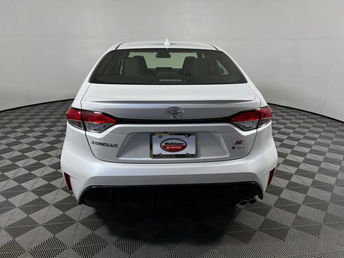 Used 2026 Toyota Corolla SE FWD image 6