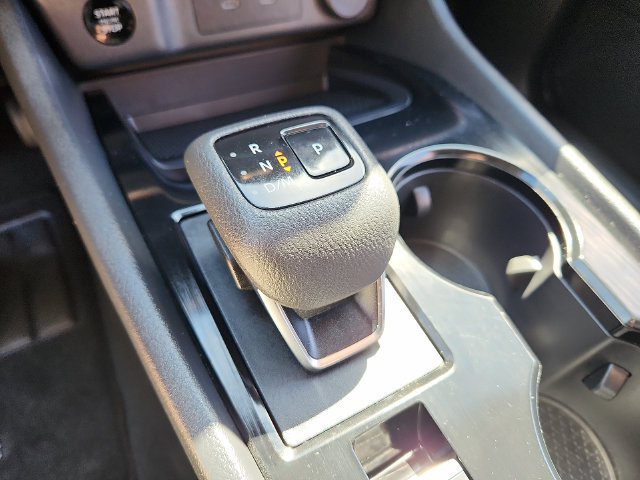 Used 2024 Nissan Rogue S AWD/4WD image 15