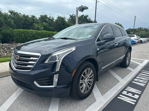 Used 2017 Cadillac XT5 Luxury w/ Driver Awareness Package FWD image 1