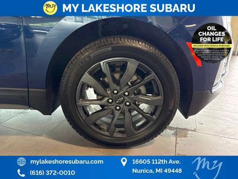 Used 2022 Chevrolet Equinox RS w/ LPO, Floor Liner Package AWD/4WD image 28