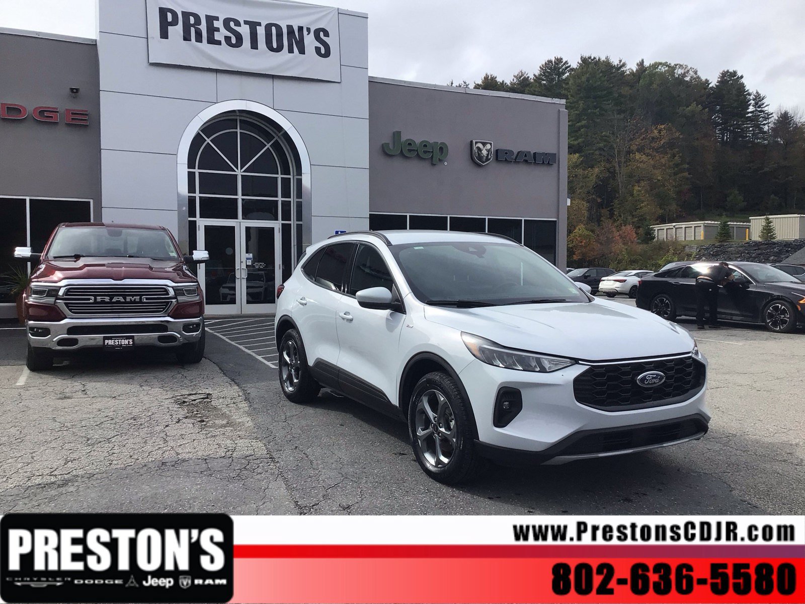Used 2025 Ford Escape ST-Line Select AWD/4WD image 8