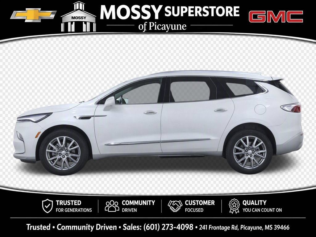 Used 2023 Buick Enclave Premium w/ Experience Buick Package FWD image 7
