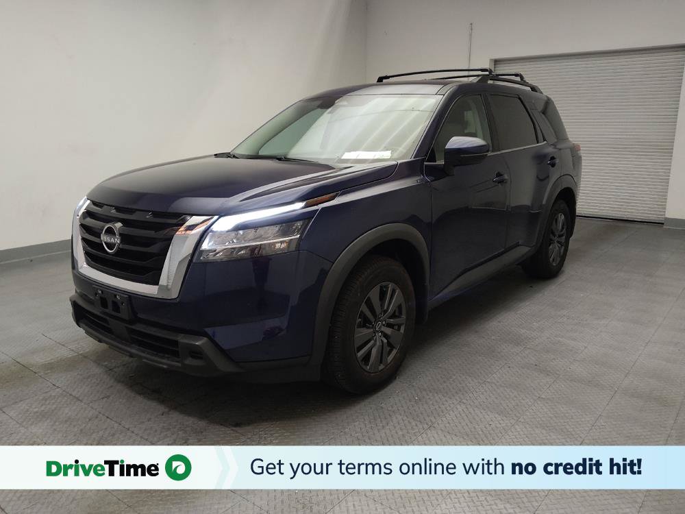 Used 2022 Nissan Pathfinder SV FWD image 1