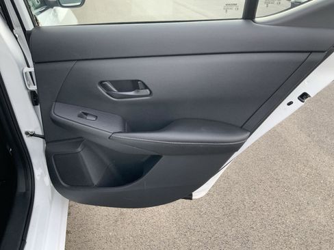 Used 2024 Nissan Sentra SV image 46