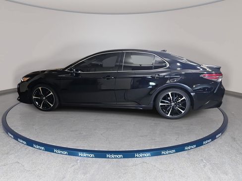 Used 2018 Toyota Camry XSE w/ Driver Assist Package FWD image 9