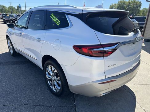 Used 2018 Buick Enclave Avenir w/ Avenir Technology Package AWD/4WD image 7